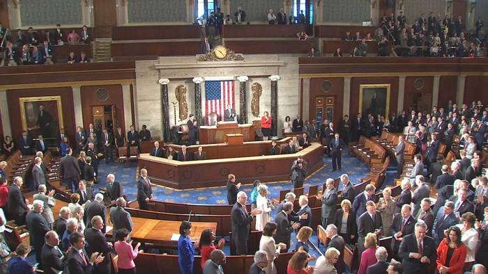 스테이블코인 이자 막히자 돈이 움직인다… 수혜 테마 코인은?