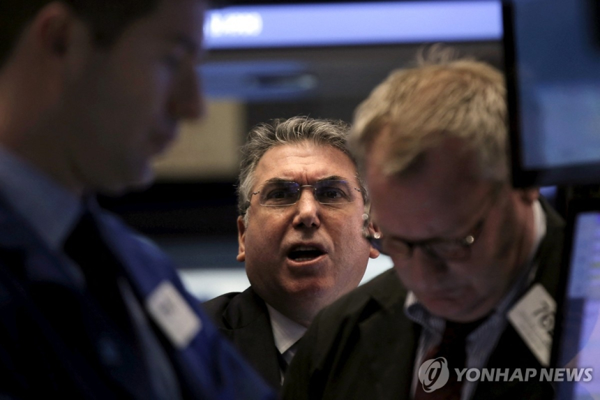  미·이란 갈등 속 뉴욕증시 하락, 금리 인하 기대 억제