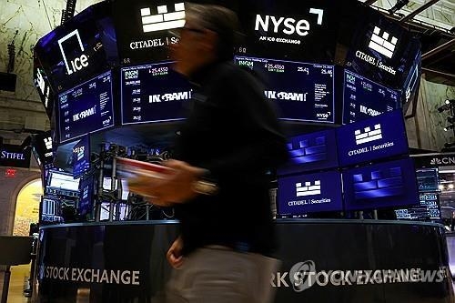 SEC, 분기 실적 보고 의무 폐지 검토…기업 경영 전략 변화 예고