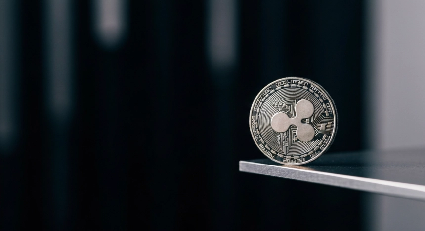 XRP, 반등 멈추고 1.55달러 분기점…비트코인 흐름 따라갈까