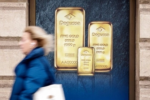 국제 금시장 ETF가 웃고, 국내 ETF는 울다… '김치 프리미엄' 소멸 여파