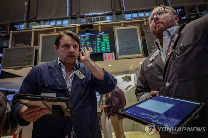 호르무즈 해협 재개로 뉴욕 증시 상승, 항공·여행주 강세