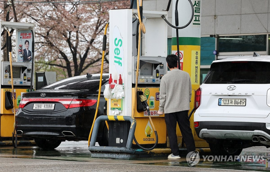 중동 위기 영향, 국내 기름값 하루 만에 급등