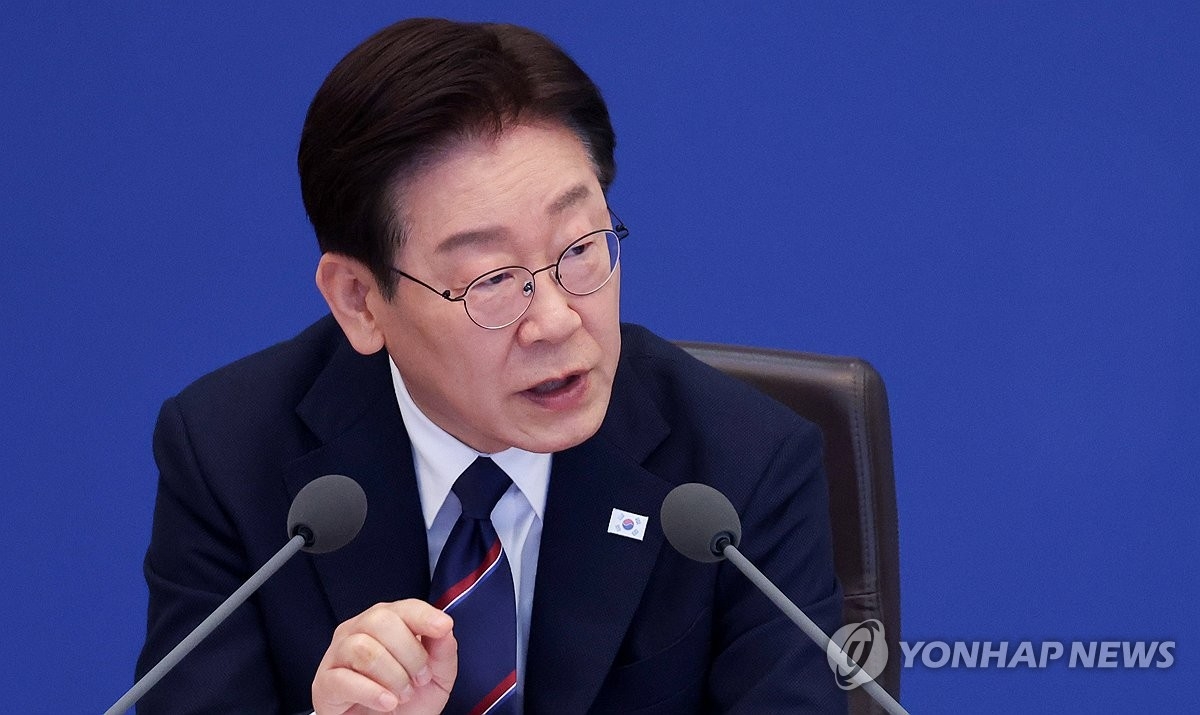  이재명 대통령, '일시적 비거주 1주택자' 세금 감면 유지 방침 / 연합뉴스 