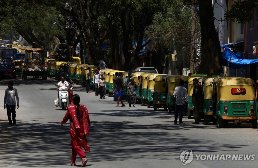 국제 유가 급등, 아시아 통화 가치 최저로… 외환시장 불안 가중
