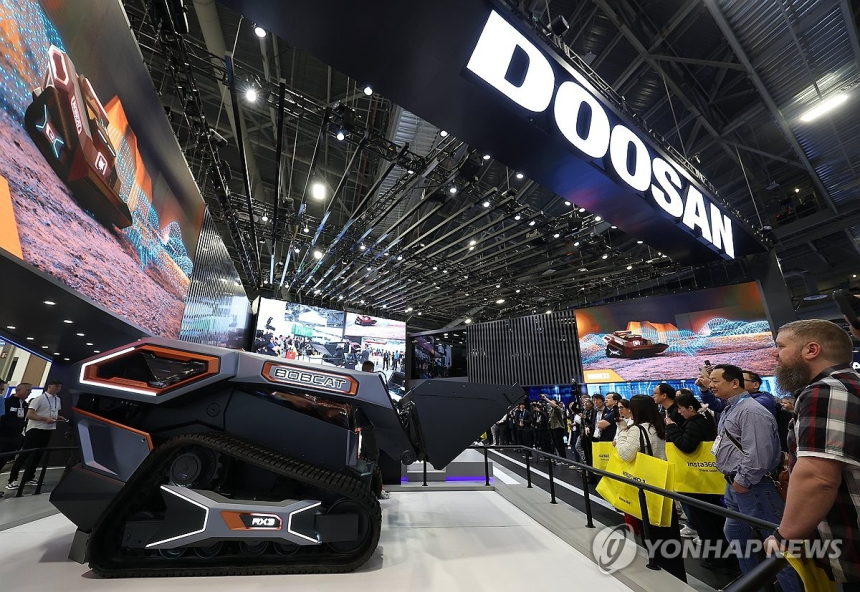 두산밥캣, 실적 서프라이즈에 목표주가 상향… KB증권 '9만2500원'