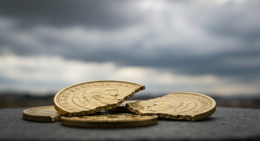 마라라고 행사 앞두고 ‘TRUMP 토큰’ 급락…셀더뉴스 매도 쏠림