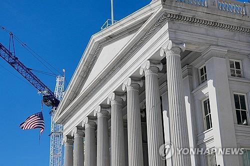 미국 공공부채, GDP 100% 돌파…재정 부담 심화