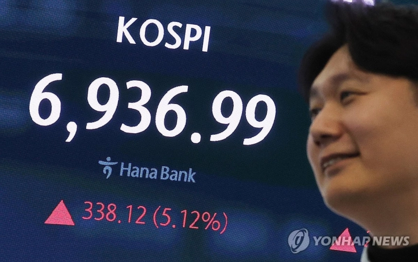 한국·대만 증시, 반도체 상승세로 사상 최고치 기록