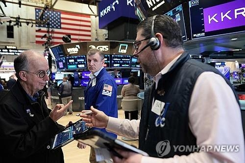 뉴욕증시, 애플 호실적에 나스닥 최초 25,000 돌파