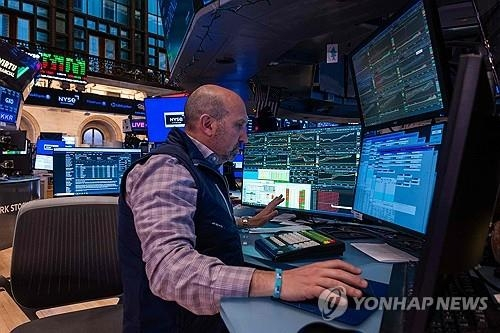 뉴욕증시, 이란 협상 불투명 속 일제히 하락…반도체주 차익 매물 쏟아져