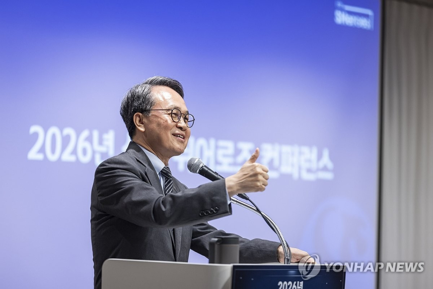 진옥동 신한금융 회장, 북미서 기업가치 제고 전략 투자설명회