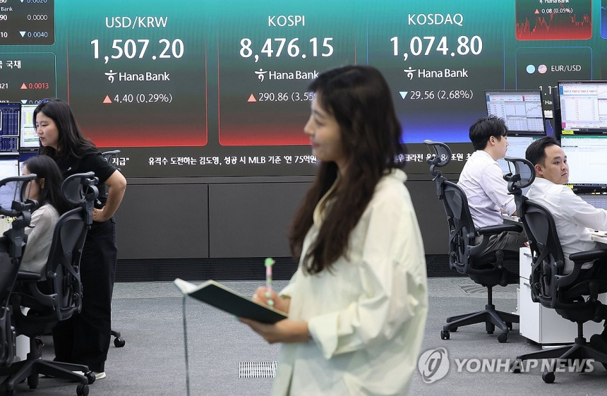 외국인 주식 매도와 배당금 수요로 원/달러 환율 상승세