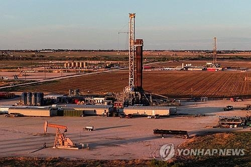 미국-이란 종전 협상 기대에 국제유가 하락, 긴장 완화 신호?