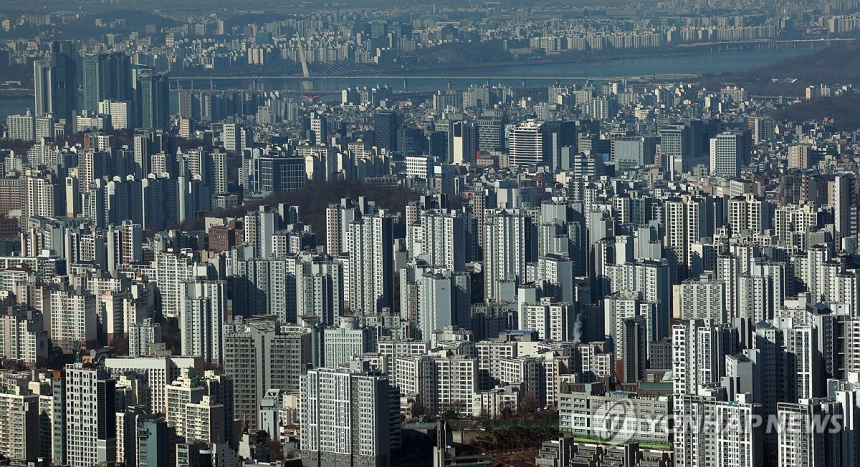 정부, 다주택자 세제 개편 가능성 공식화…종부세 강화 검토
