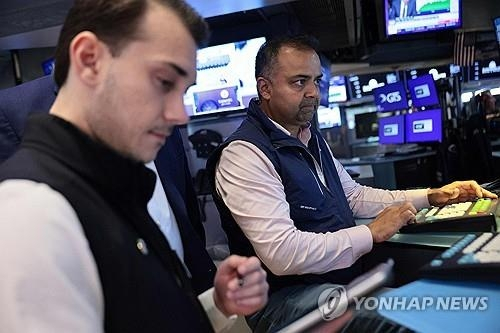 고용지표 강세에 뉴욕증시 기술주 하락, 금리 인상 우려 부각