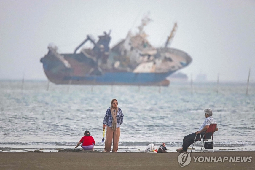 호르무즈 해협 긴장 고조, 국제유가 5거래일 만에 반등