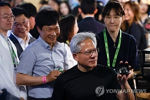 젠슨 황, 한국 스타트업들과 인공지능 협력 확대 논의