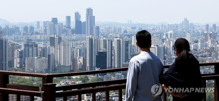서울 아파트 매매·전세 가격 급등, 수요 강세와 정책 변수에 주목