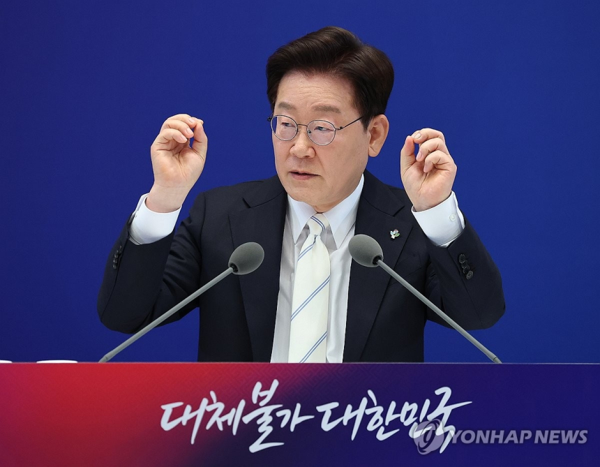 이재명 대통령, 하반기 부동산 세제·금융 규제 강화 예고