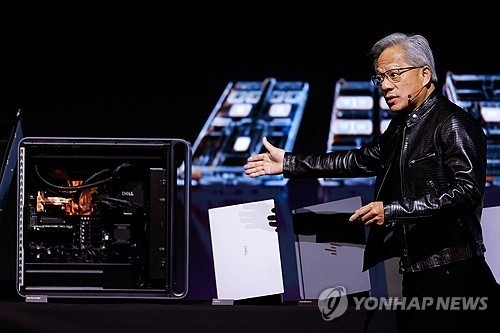 미국, 중국 AI 반도체 수출통제 논란 확대…규제 재확인
