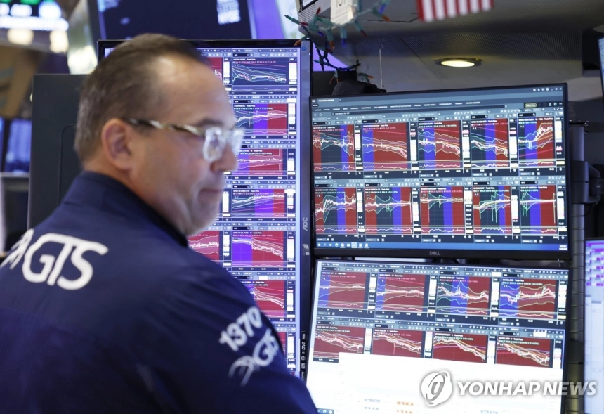 뉴욕증시, 오픈AI 상장 연기설에 기술주 급락