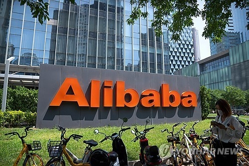 오픈AI와 구글, 中 기업과 AI 모델 거래 논란… 美 규제 허술함 드러나