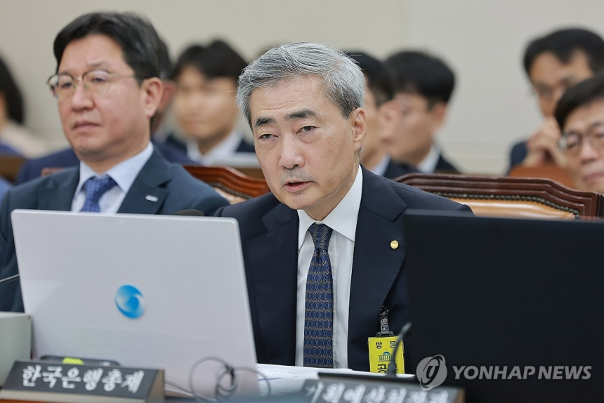 한국은행 신현송 총재, 금리 인상 발언 해석 진화 나서