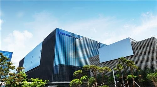 신한투자증권, 삼성바이오로직스 목표주가 180만원으로 하향 조정