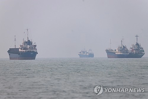 국제유가, 경기 둔화 우려에 2% 하락… 미국·이란 긴장 속 공급 불안 여전