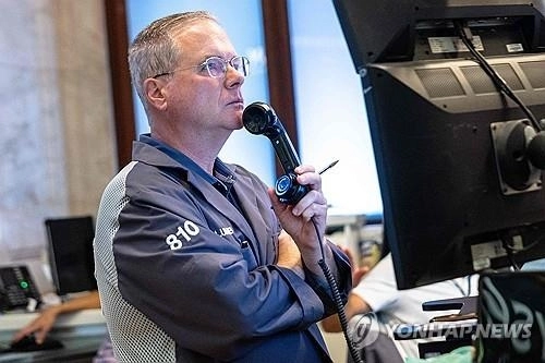 인공지능 반도체 매도세 지속, 뉴욕증시 일제히 하락