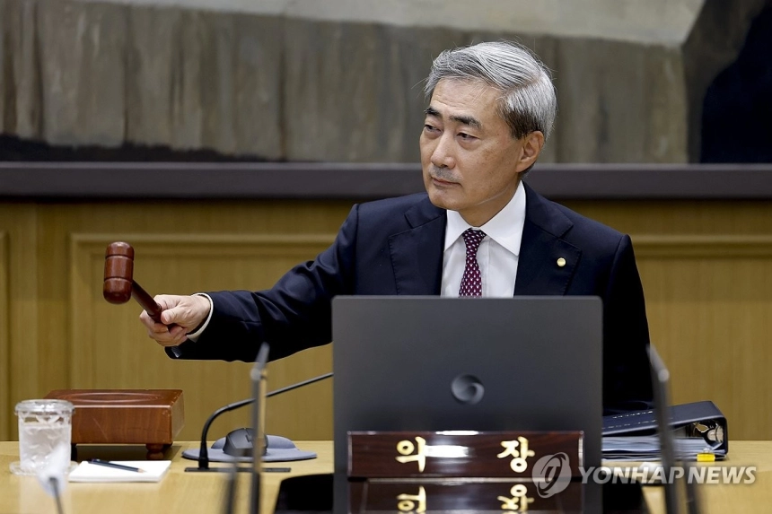 한은, 기준금리 2.75%로 인상…물가와 금융안정에 초점