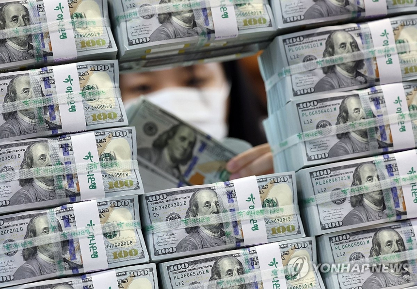 우리나라 외환보유액 두 달 연속 증가...세계 10위로 상승