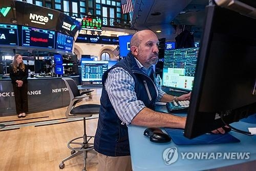 이란의 호르무즈 해협 통과 차단 전망에 뉴욕 증시 약세