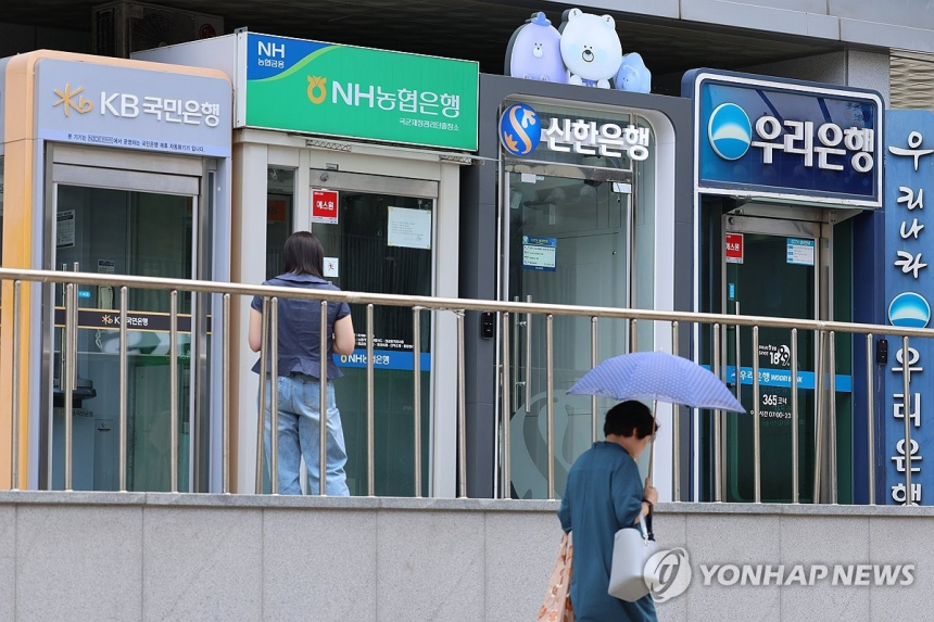 청년·고령층 신용대출 연체율 급증, 금융당국 긴장