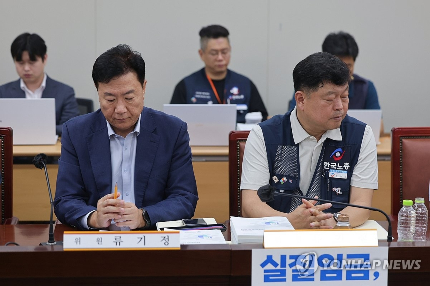 2027년 최저임금 1만700원 확정, 저임금 노동자와 소상공인 이견 격화