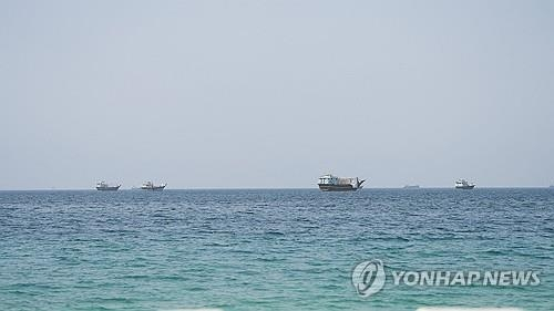 중동 긴장 고조, 국제 유가 급등…호르무즈 봉쇄 우려